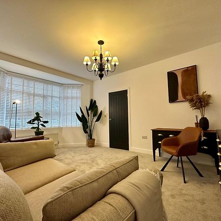 Clover Lodge Portsmouth Luxury Home With Off Road Free Parking Екстериор снимка
