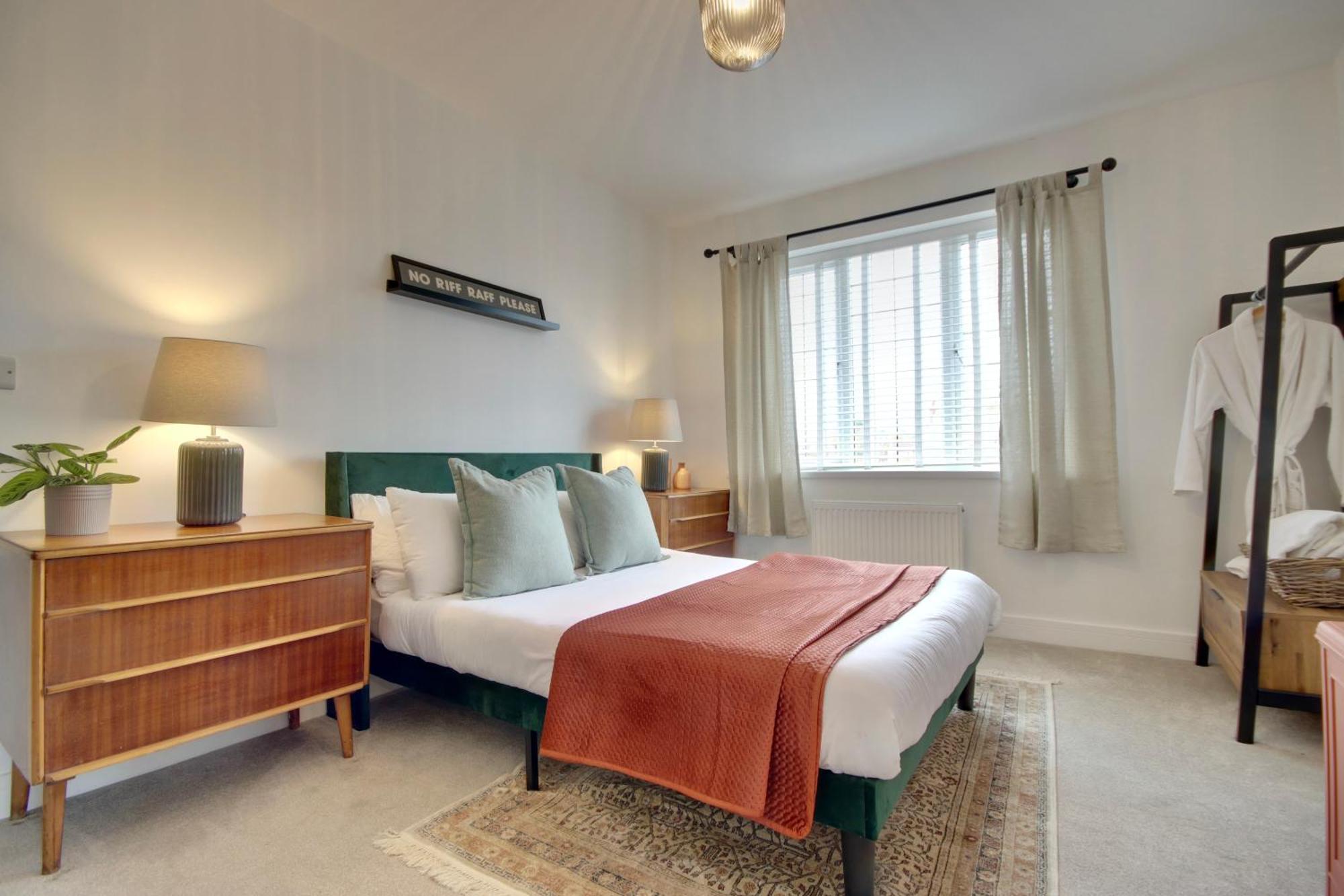 Clover Lodge Portsmouth Luxury Home With Off Road Free Parking Екстериор снимка