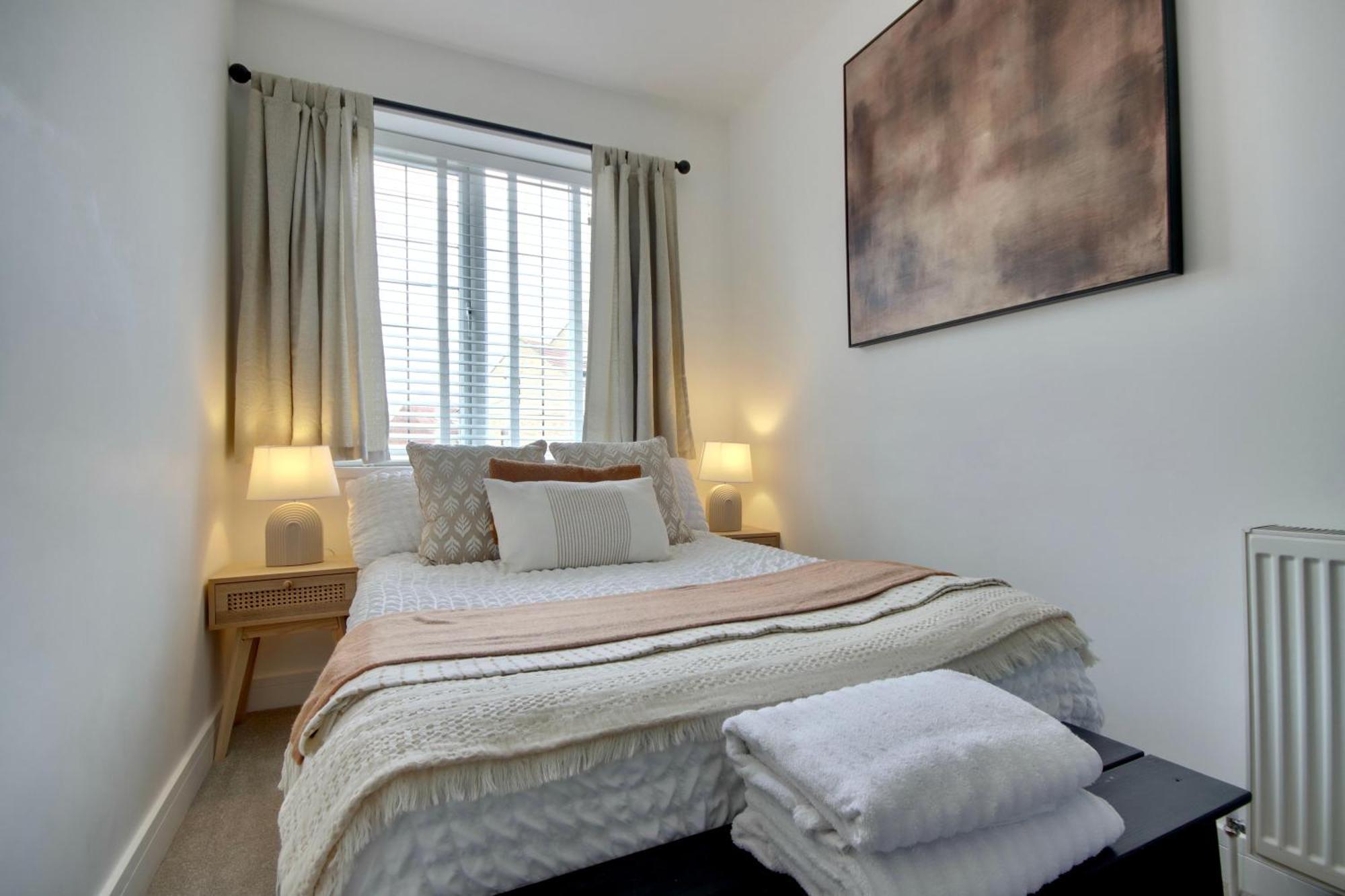 Clover Lodge Portsmouth Luxury Home With Off Road Free Parking Екстериор снимка